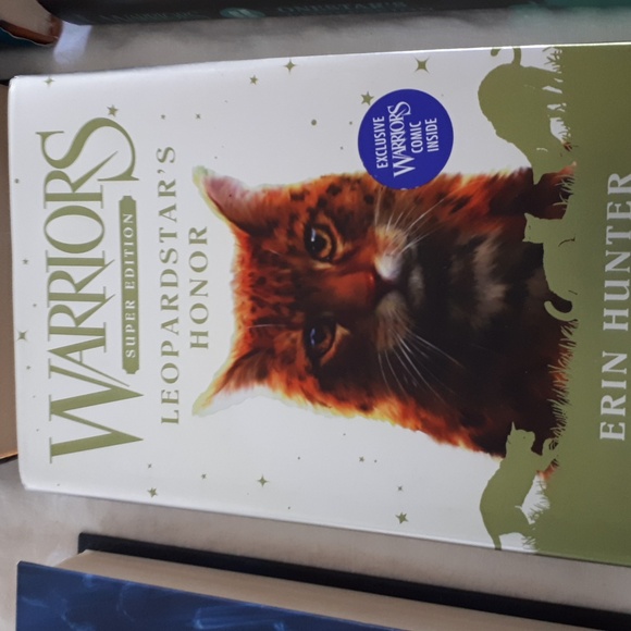 Warrior Cats Super Editions hardcover - Picture 4 of 6